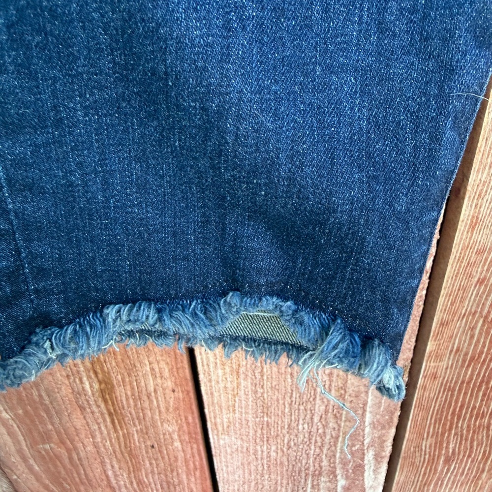 Loft Women’s Dark Blue Distressed Skinny Jeans - Classic Slim Fit Size 4/27 - Picture 9 of 16